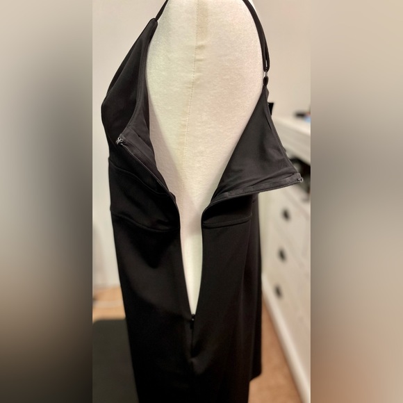 Express Black Dress, V-Neck, Adjustable straps XL- NWT - Picture 5 of 6